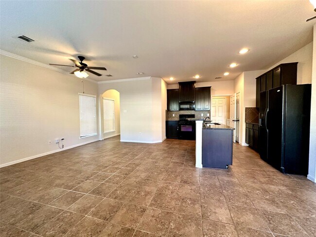 Building Photo - 6618 Sharpstone Creek Ln