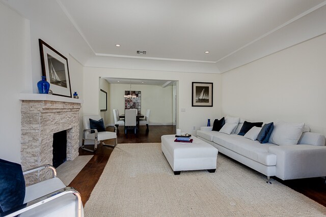 Foto del edificio - 831 S Curson Ave