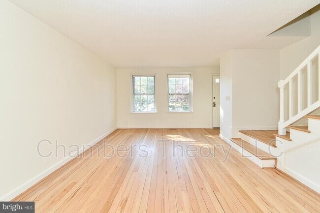 Foto del edificio - 4875 28th St S
