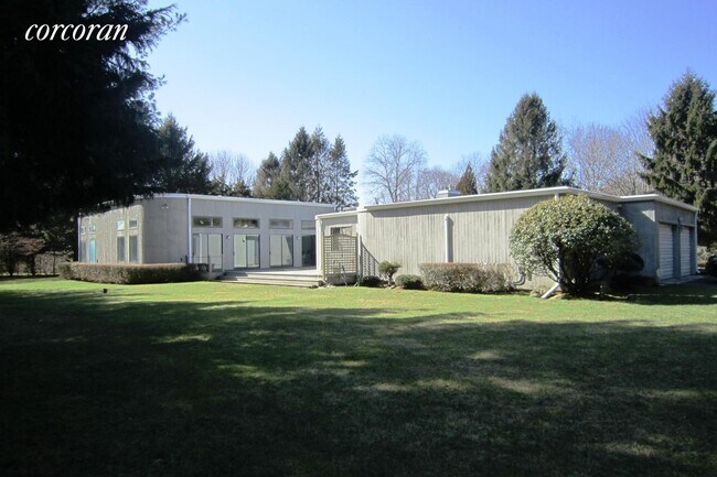Building Photo - 32 Fieldview Ln