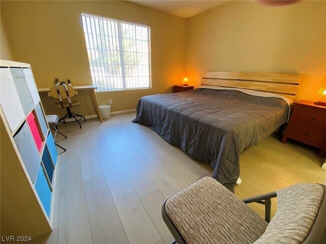 Building Photo - 2130 Sealion Dr