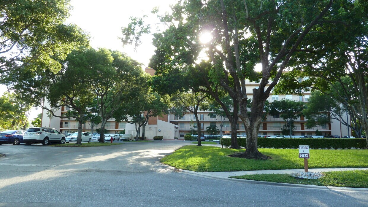 14623 Bonaire Blvd Unit 508, Delray Beach, FL 33446 Condo for Rent in