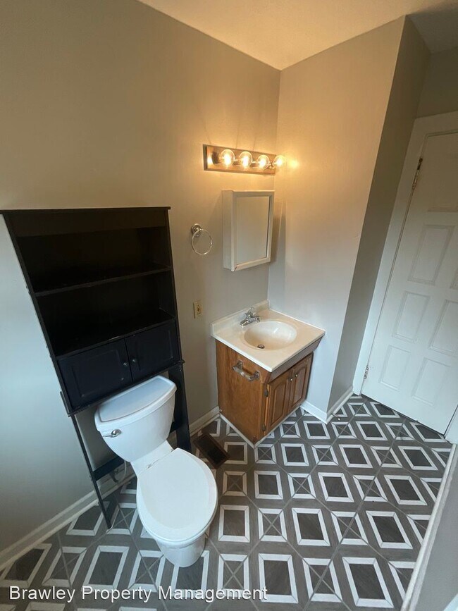 Foto del edificio - 3 br, 2 bath House - 1217 N. College Ave