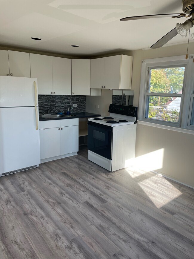 Kit - 187 Noell St