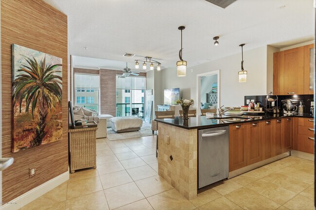 Foto del edificio - 1431 Riverplace Blvd