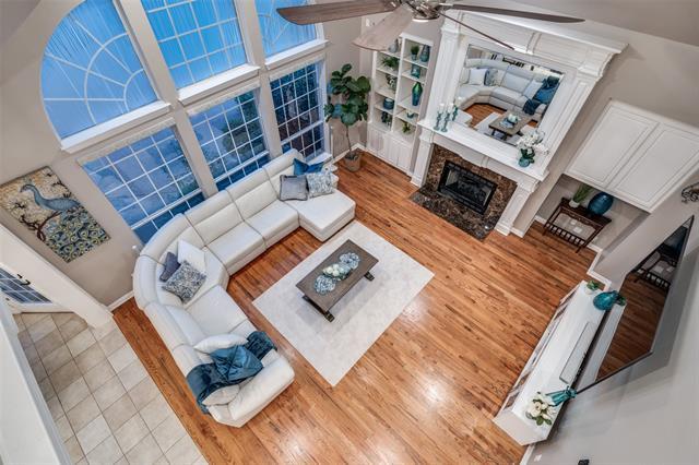 Foto del edificio - 305 Foxborough Ln
