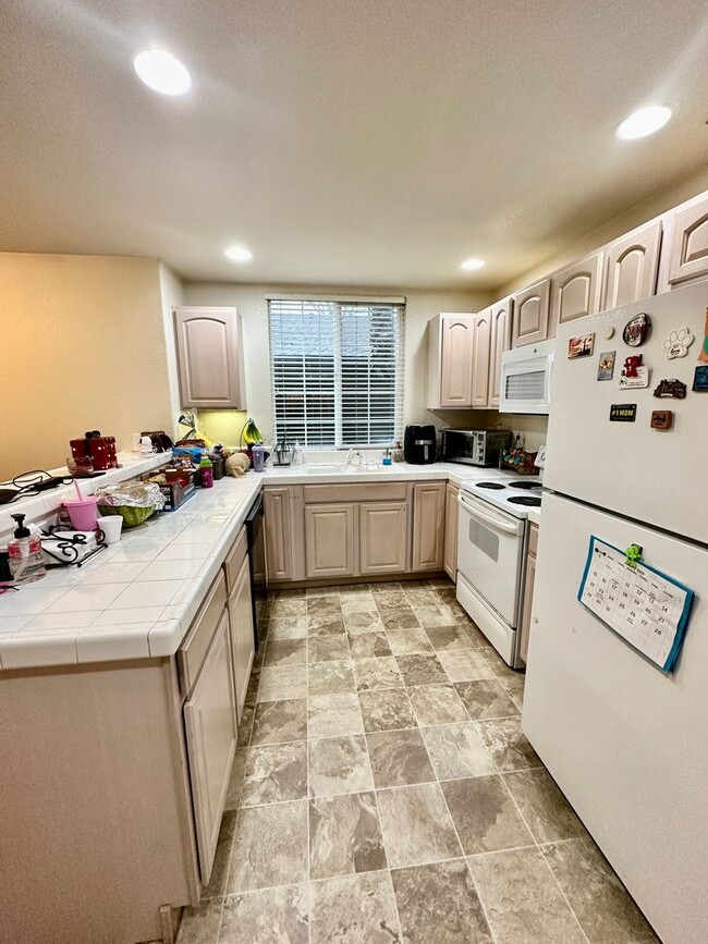 Foto del edificio - Davis - Centrally Located Home