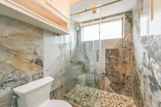 Building Photo - 1706 Galleon Oaks Dr