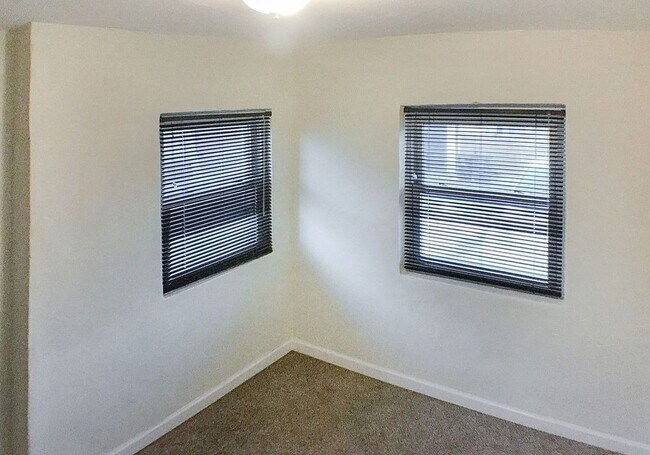 Bedroom 2 - 4220 N Pecos St