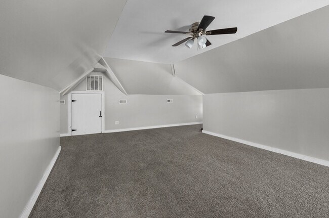Foto del edificio - 404 W 16th St