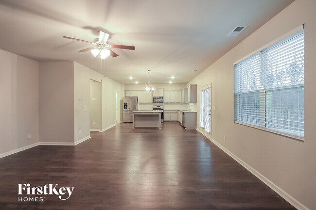 Building Photo - 3282 Hawthorn Farm Blvd