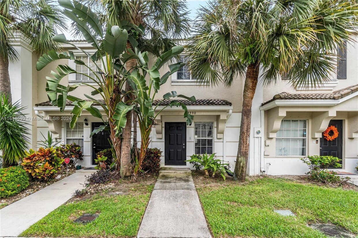Primary Photo - 4990 Palmbrooke Cir