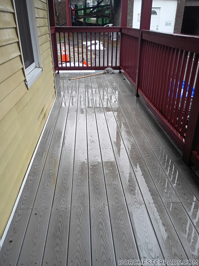 Foto del edificio - 81 Ruthven St