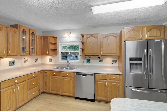 Foto del edificio - 300 Wildwood St