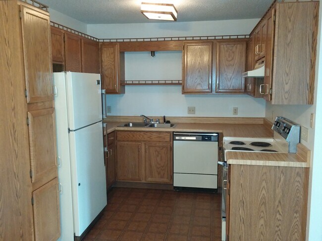 Building Photo - 1106 Hackberry Dr