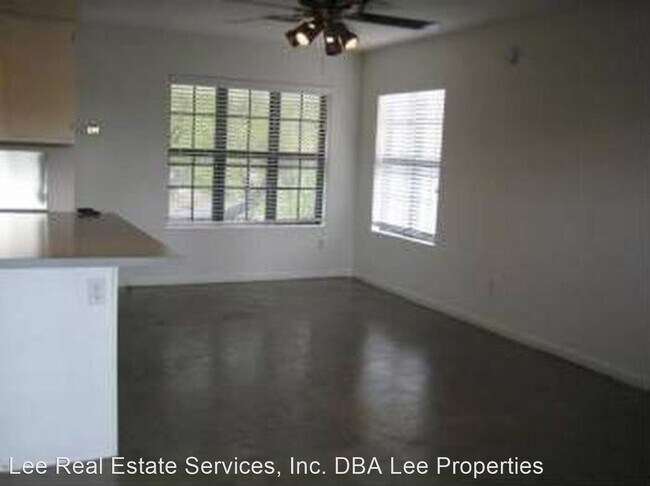 Foto del edificio - 1013 W 23rd St