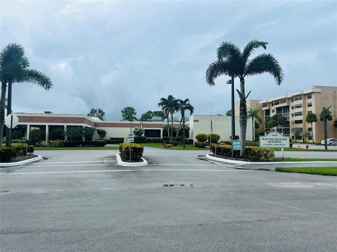 7690 Tahiti Ln Unit 7690, Greenacres, FL 33467 Condo for Rent in