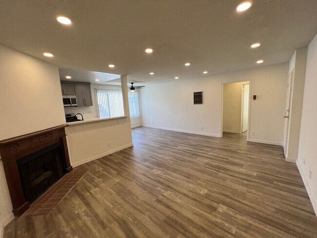 Foto del edificio - 3546 Hughes Ave