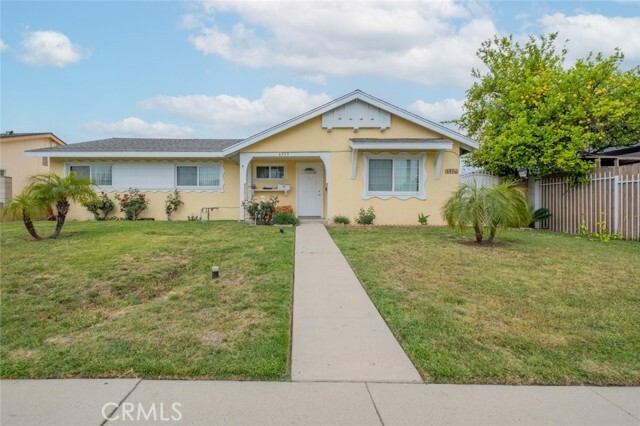 Primary Photo - 6933 Fallbrook Ave