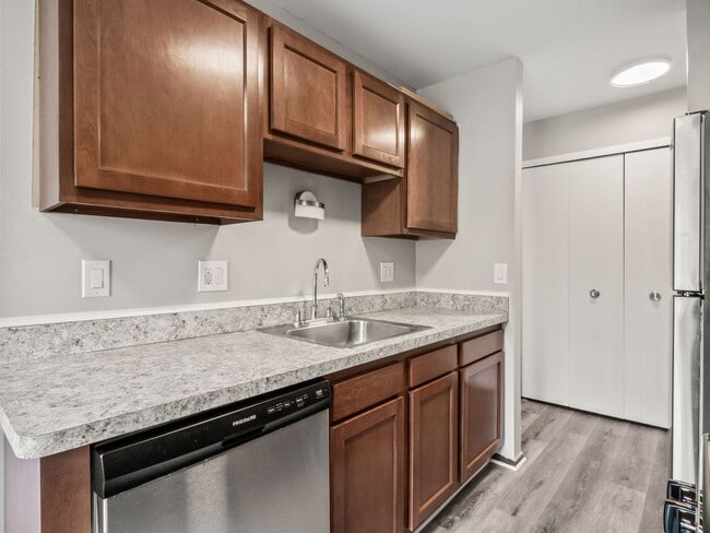 Interior Photo - Glenwood Apartments