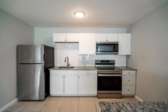 Building Photo - Ixoria Condominiums