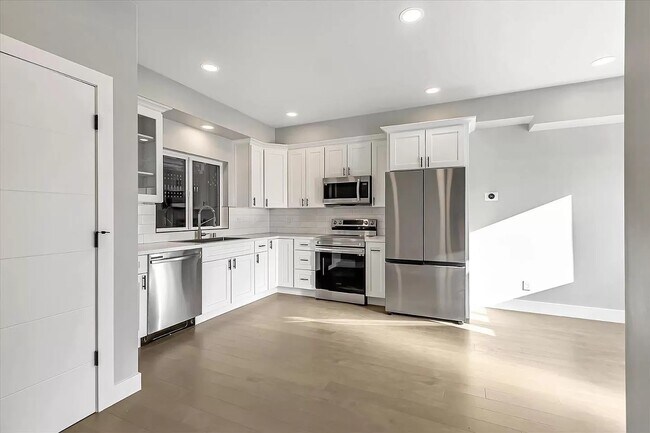 Foto del edificio - 860 S 8th St