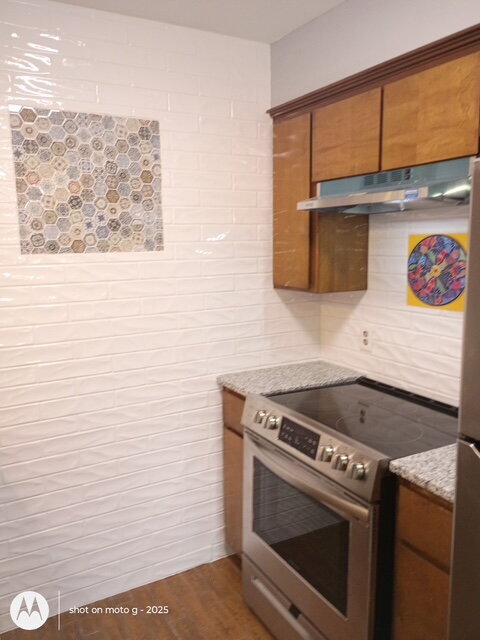 Building Photo - "Charming 2-Bed Duplex with Granite Elegance at 3227 South 54 Street, Fort Smith!"