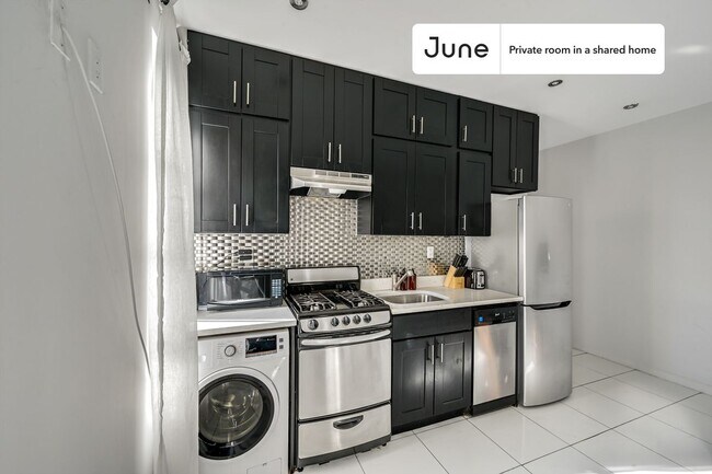 Foto del edificio - Room in Shared 4 bed/1.5 bath home