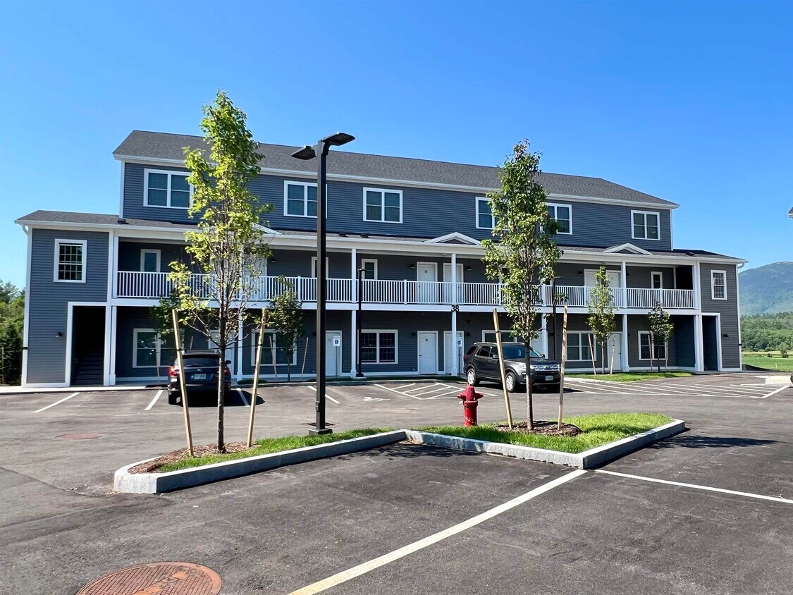 30 & 38 Alpine Place Dr Unit 111, Conway, NH 03860 Room for Rent in