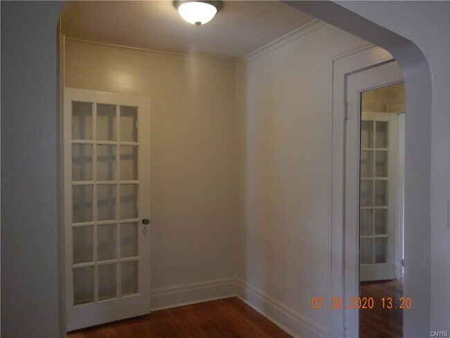 Building Photo - 231 Fellows Ave