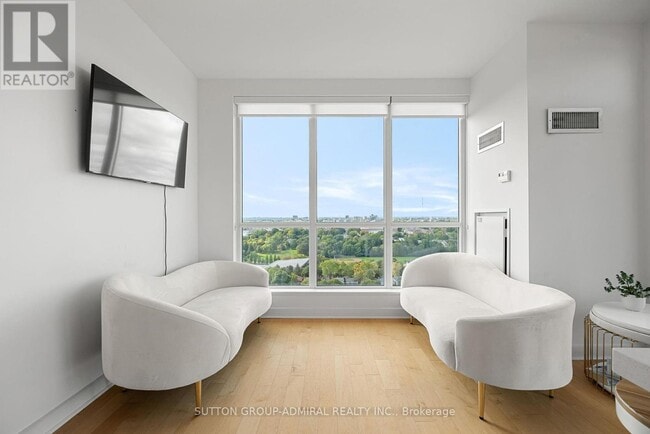 Building Photo - 58 Orchard View Blvd