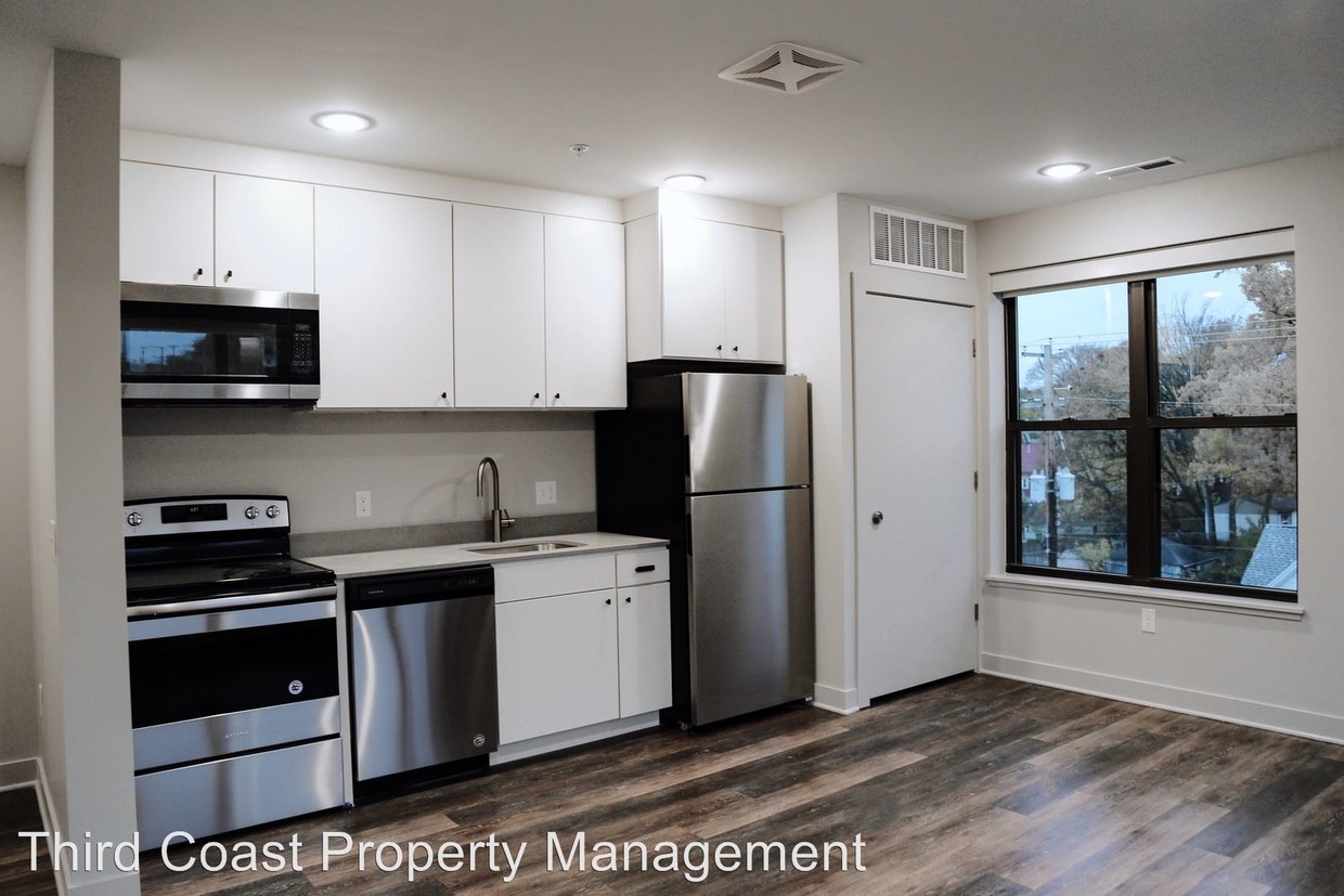 Foto principal - 637 Michigan St NE