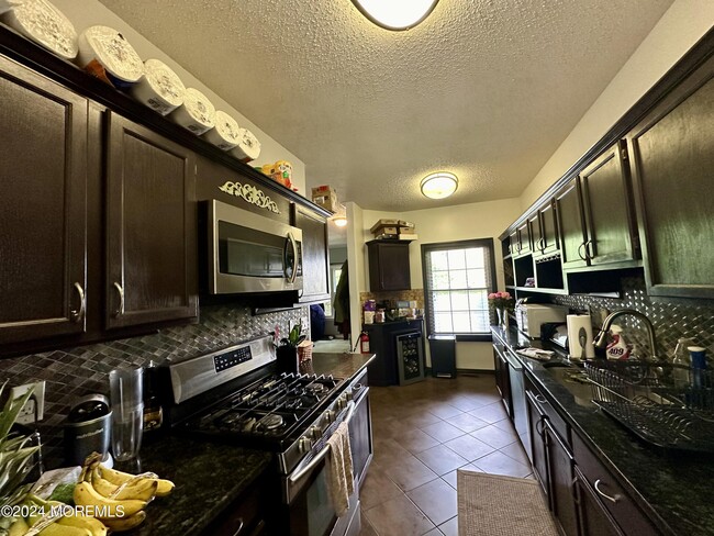 Building Photo - 2504 Strawberry Patch Ct