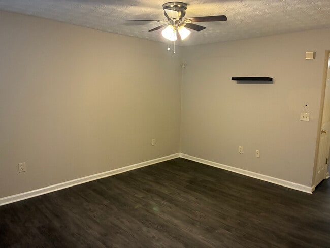 Building Photo - Room in Townhome on Wellington Chase Ct