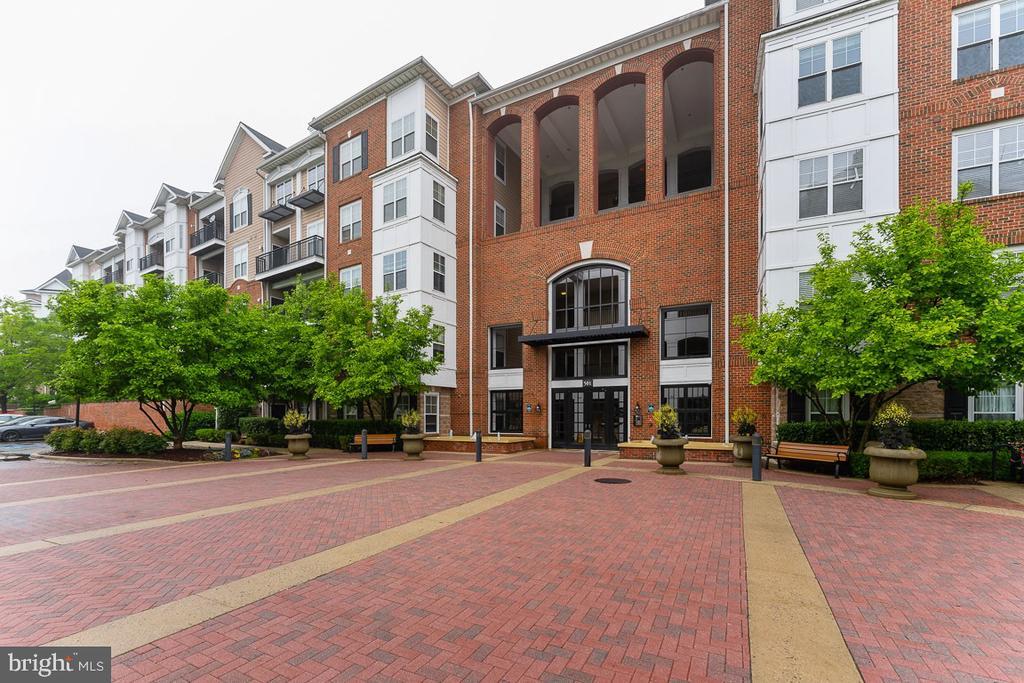 Foto principal - 501 Hungerford Dr