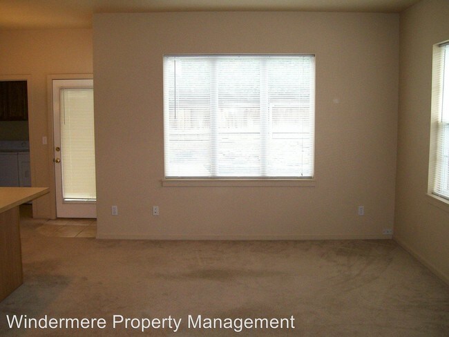 Foto del edificio - 841 SE Larkspur Pl