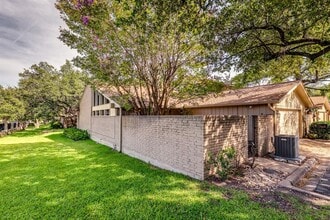 Building Photo - 8117 West Ct