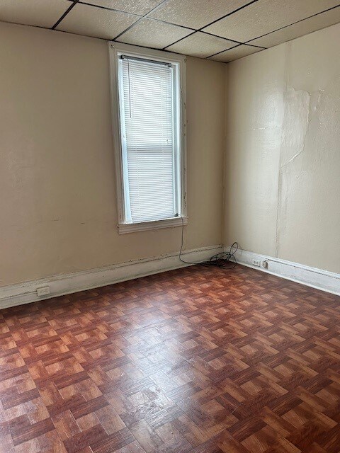 Building Photo - 220 S 13th St