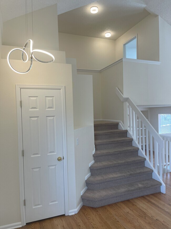 Foto del edificio - 9942 Sydney Ln