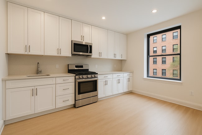 Building Photo - 305 W 112th St
