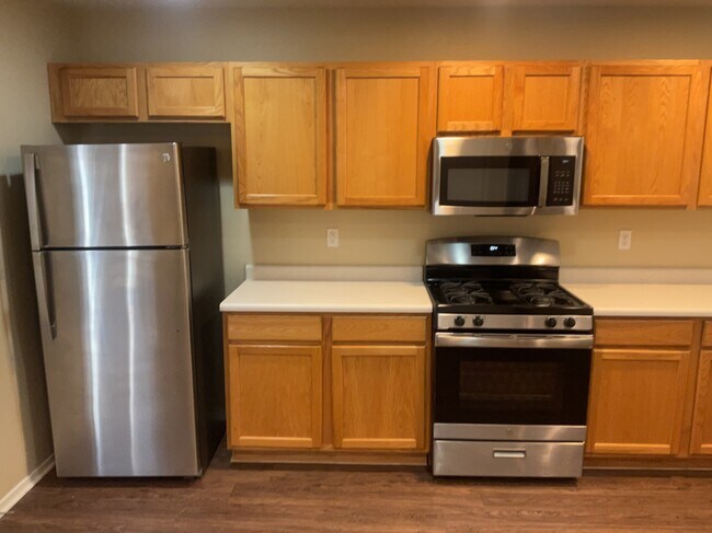 Building Photo - 1312 Penasco Rd NE