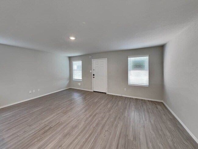 Building Photo - 7302 Alcazar Gate