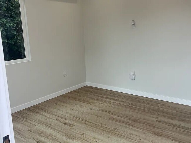Foto del edificio - 4538 Tivoli St