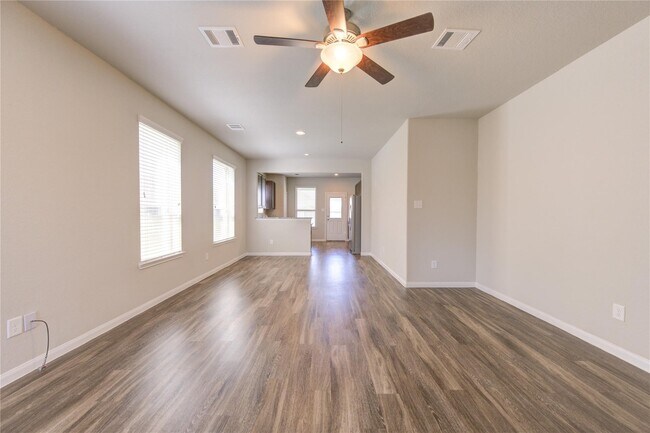 Building Photo - 3566 Paganini Pl