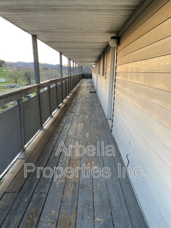 Building Photo - 1714 TN-93