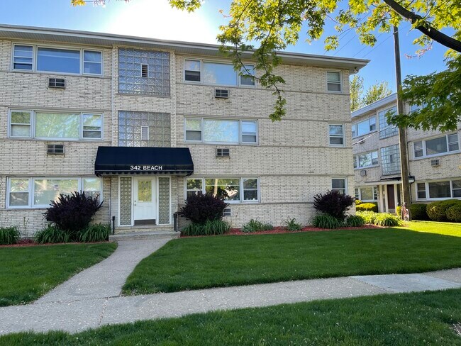 Building Photo - 342 Beach Ave