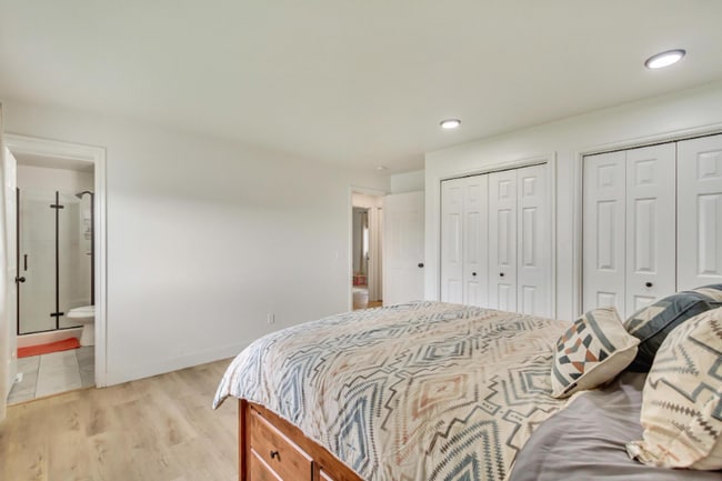 Building Photo - 584 Aspen Way