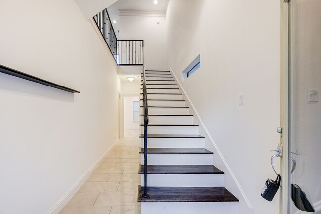 Foto del edificio - Sawyer Heights Luxury Living