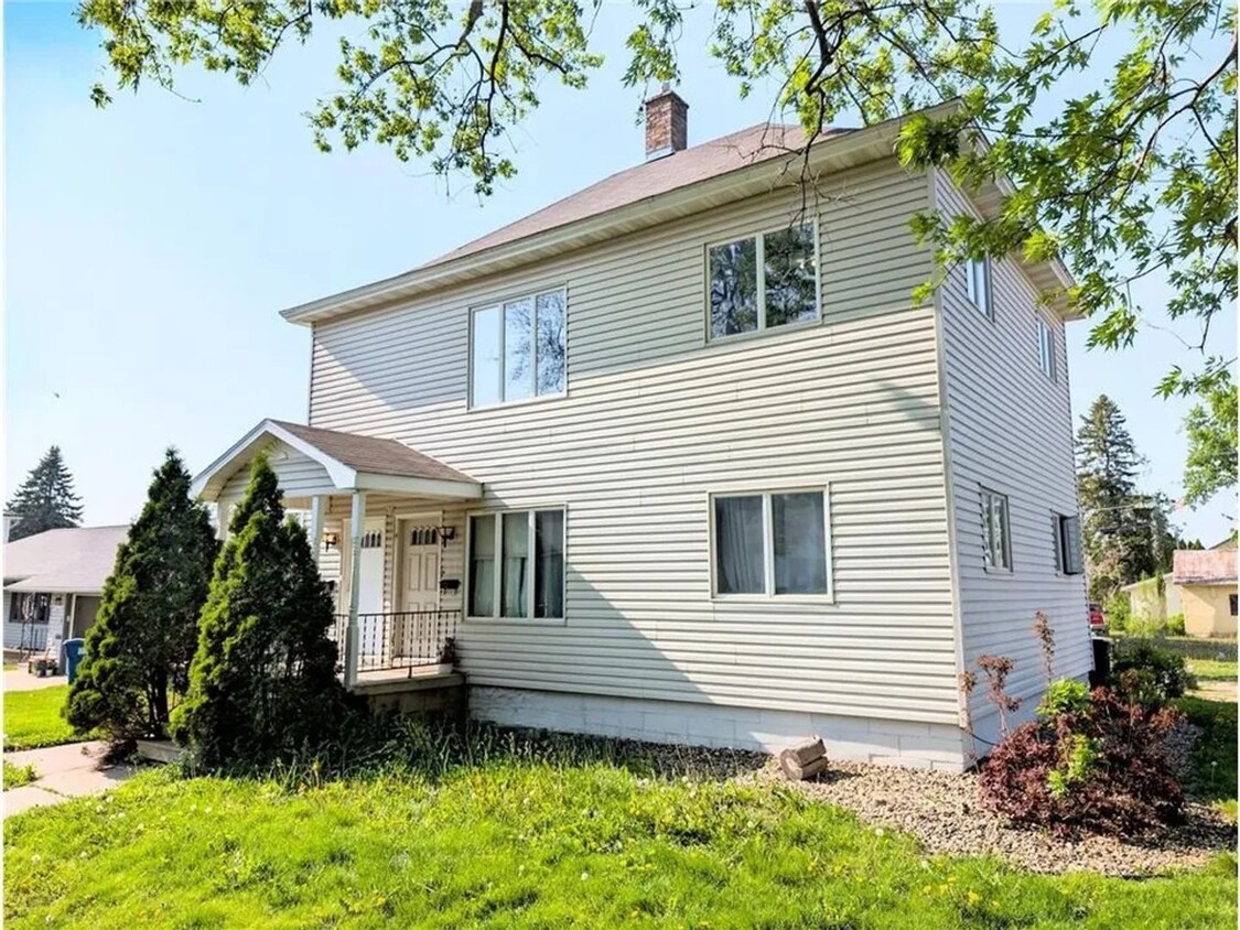 Primary Photo - 430 3rd St