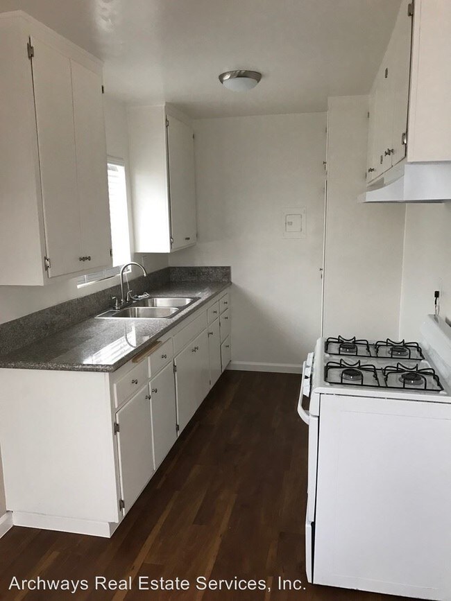 Foto del edificio - 6449 Troost Ave